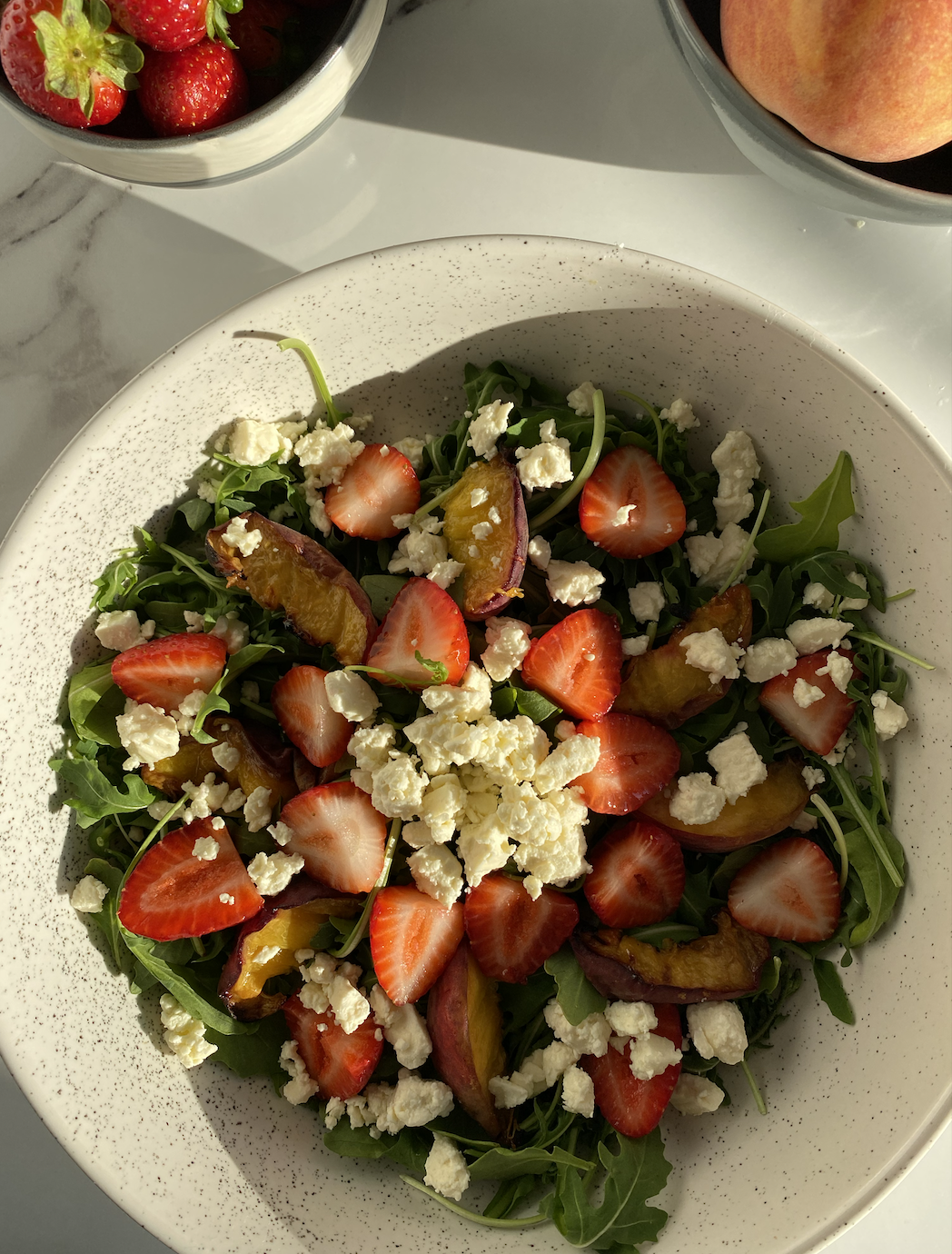 Grilled peach salad