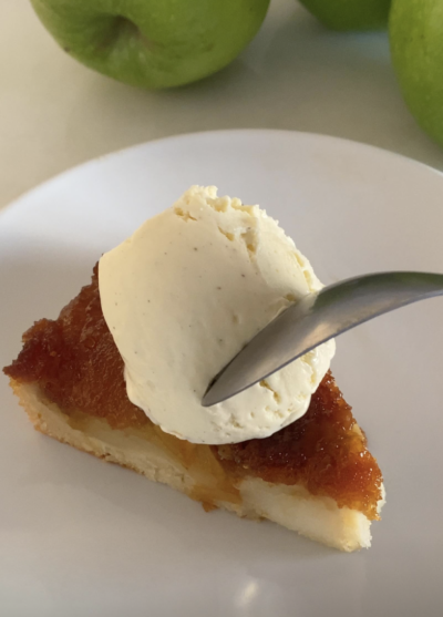 Caramel apple cake