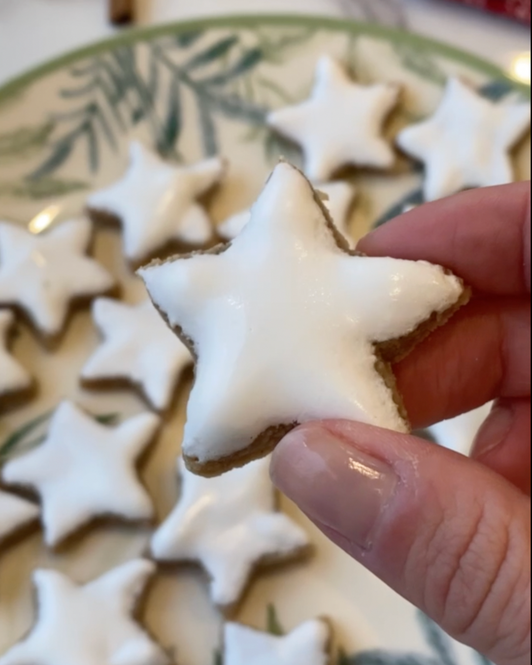 Easy Zimtsterne recipe